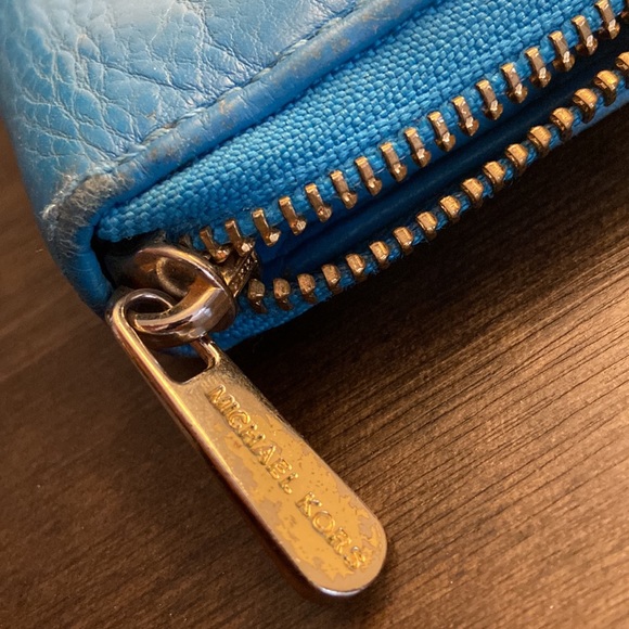 Michael Kors wallet - Picture 3 of 8